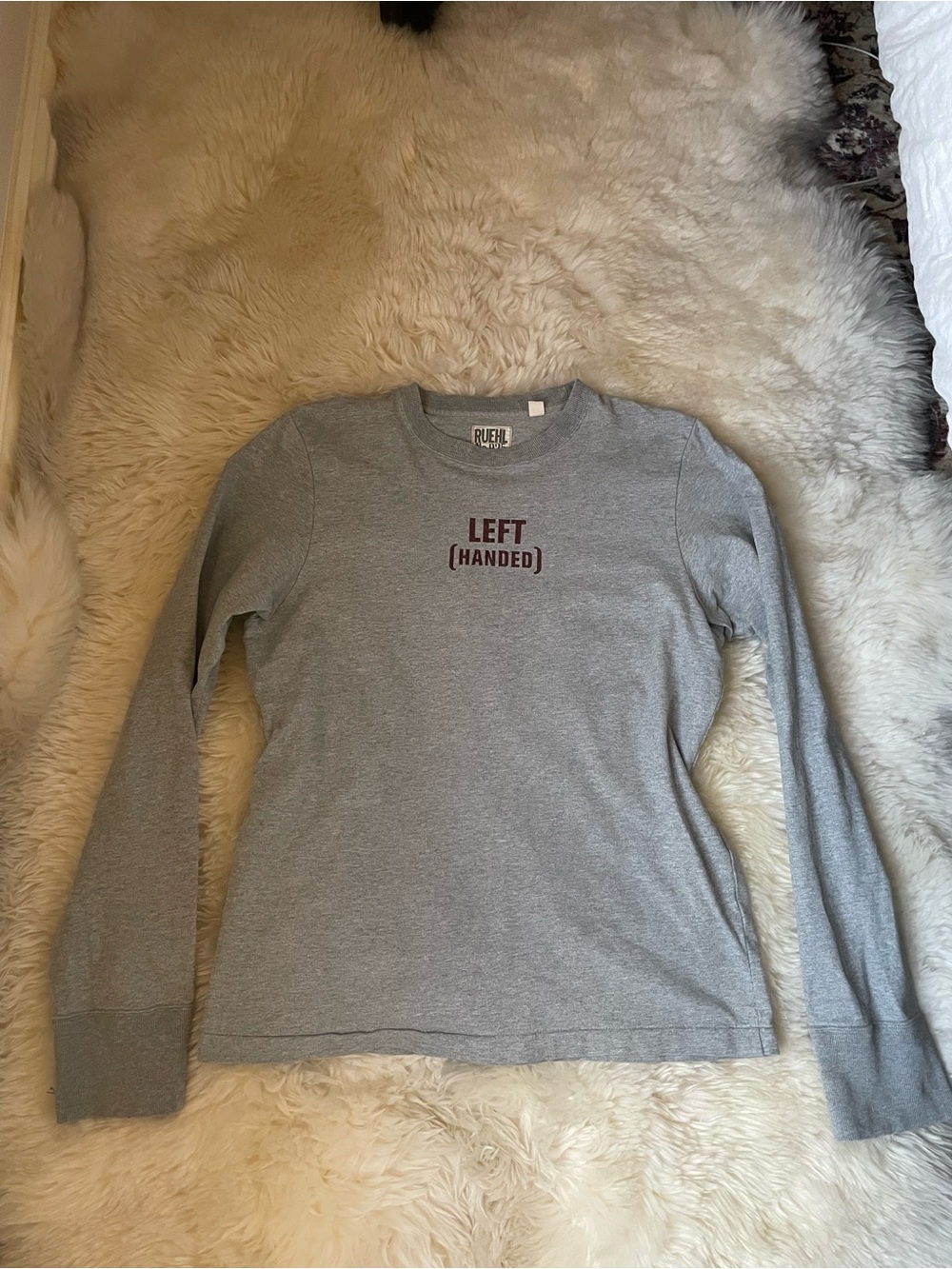 Vintage | Rare Ruehl No 925 grey single stitch long sleeve men’s graphic t shirt